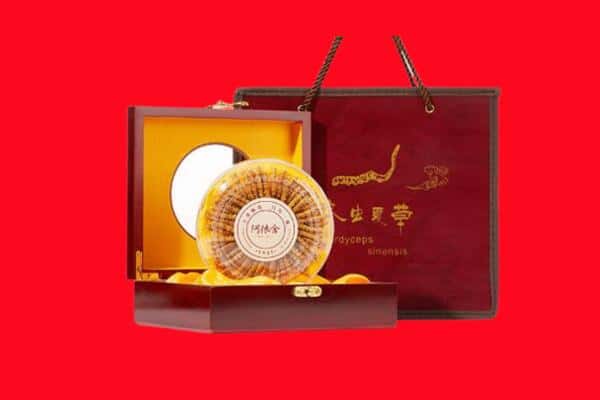 收购资讯:长春九台区回收冬虫夏草是按克吗